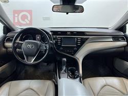 تۆیۆتا کامری